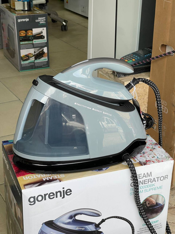 اتو مخزن دار گرنیه مدل SGD3000BBK