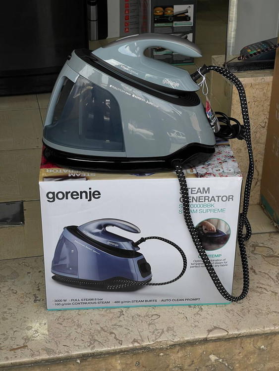 اتو گرنیه SGD3000BBK